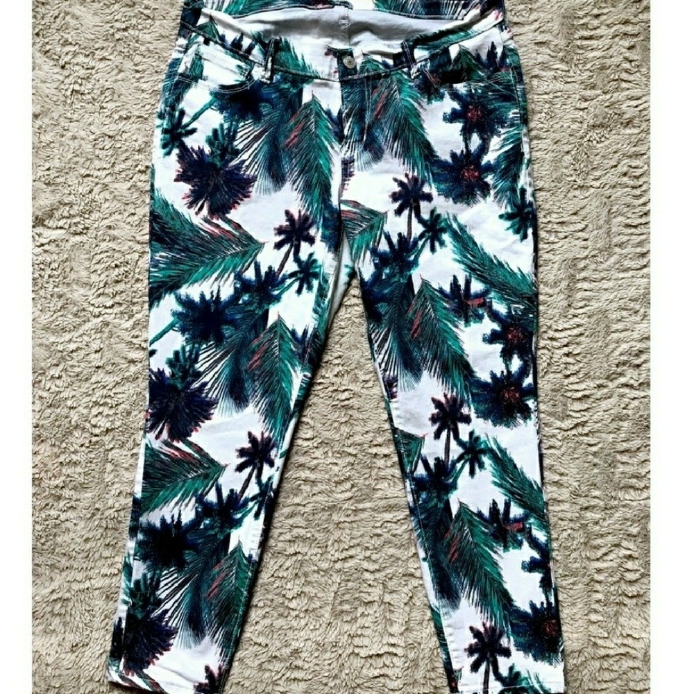 Old Navy Rockstar ankle palm print jeans